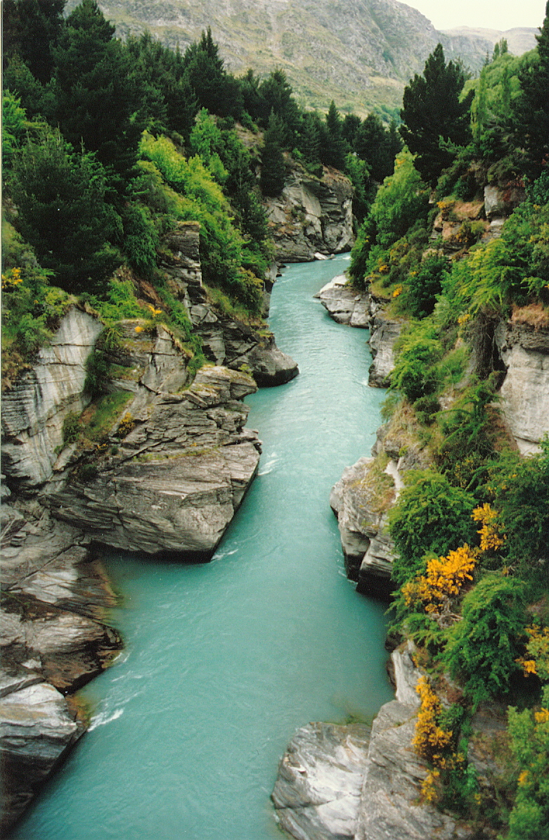 nz kawarau river 01.jpg